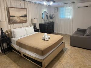 Tropical Haven Dania