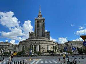 oompH Warsaw Central Smart 1 Bedroom Apartments