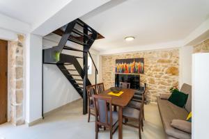 Villa Dora with heated pool & fitness