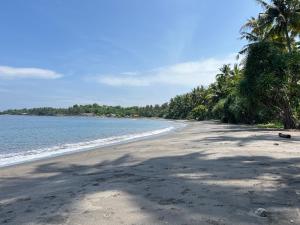 Secret Beach Beachfront Bungalow
