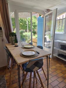 Joli petit appartement Hameau de la Garrigue à Mollans sur Ouvèze