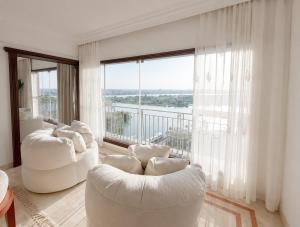 The Nile Horizon Luxury Duplex w Panoramic View
