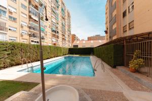 Modern apartment with pool, 5 minutes from the beach