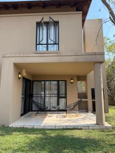 Caly Luxury Home