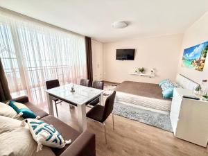 Marina Sea View Studio