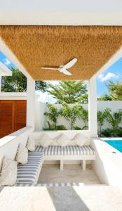 Luxury villa with swimming pool