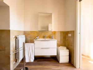 Lake & Light Apartments - 10 minutes walk from Lake Iseo