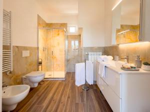 Lake & Light Apartments - 10 minutes walk from Lake Iseo