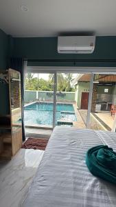 Suanpraw pool villa สวนพร้าวพลูวิลล่า