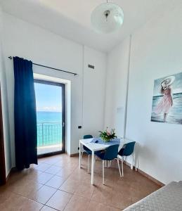 La Casa Sulla Scogliera