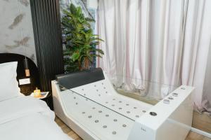 Modern Suite by The Bubbles Rooms