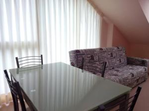 Apartamento Playa Catedrales con Piscina