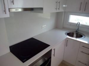 Apartamento Playa Catedrales con Piscina