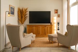 Luxury Golf Beach Villa in Guadalmina Baja Pool