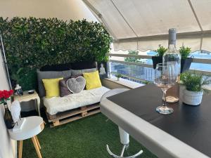 Amour Azur Appartement pour 2 avec jacuzzi et terrasse à 2 minutes de la mer