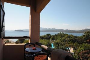 Double or Twin Room with Side Sea View room in Hotel Capriccioli