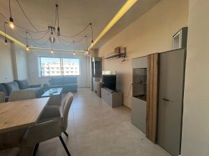 2BR apartment Al omam