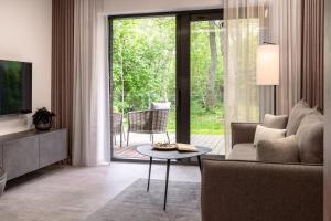 Luxury Apartment DOLCE VITA - 2 kambariai - terasa prie miško - 650 m iki jūros