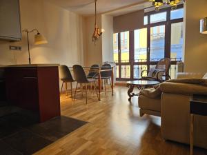 R2R - Exclusivo Apartamento en Gijón - 1A123
