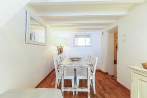 Spanish Steps Splendid Apartment