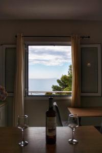 Pessada Bay Studios and Apartments