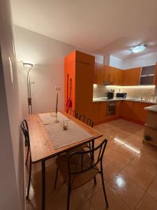 Garden Apartment near Airport & Stadium