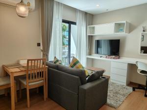 Rawai beach condo Title V - walk to everything X