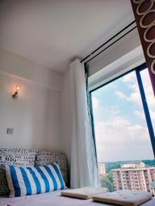 Sunset Flat in Nairobi Tsavopeachdriftstudio