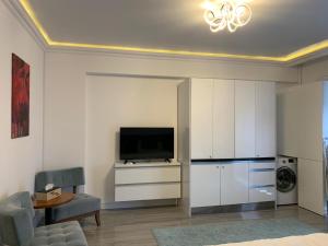 White Tower Mamaia Studio 502