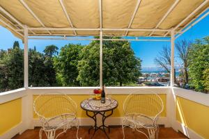 Sea View Boutique Apartman Villa Mediteran near Beach & Old Town