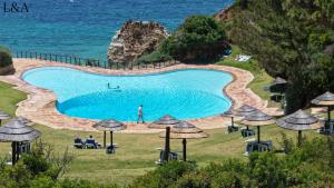 L&A Villa Prainha 3 Bedrooms Heated Pool 5 m walking to the beach