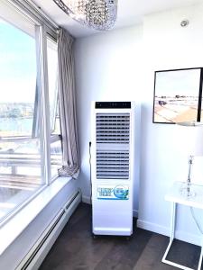Downtown 1 Bedroom Water View Condo