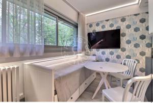 Eiffel tour studio
