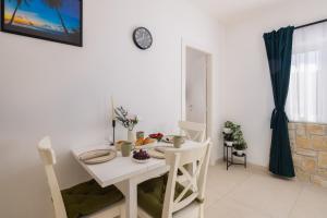 Villa Elena, Apartment JAKOV - newly decorated