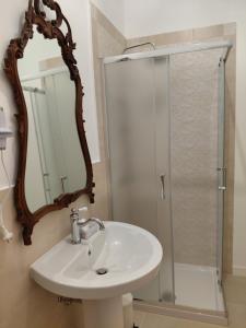 Lacerno Rooms