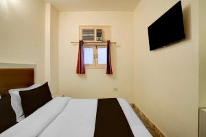 Hotel O KAROL BAGH RESIDENCY