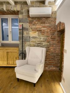 The Sound, Chic Historic Apartment 500m from lake