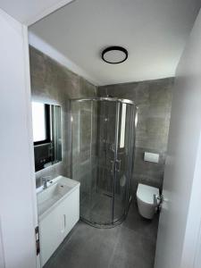 Hodos House