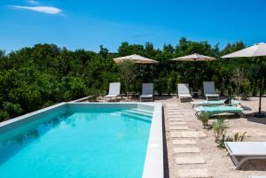 Casa Del Sol - Modern stone villa with private pool in Lustica