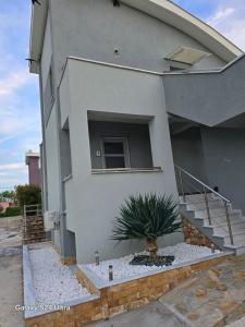 Angelo Apartments