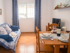 Apartamento en Conil Facil aparcamiento Solo para familias y parejas