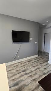 Stylish Townhome Gem with Several Amenities Just Minutes To The Falls