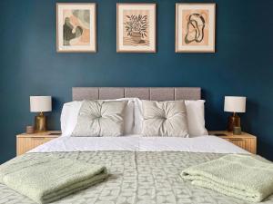 4BR Home - Free Parking - Near Dockyard - Sleeps 8