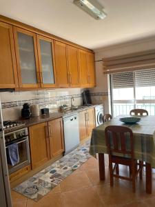 Spacious apartment with sea view in Nazaré - 120 m², fireplace
