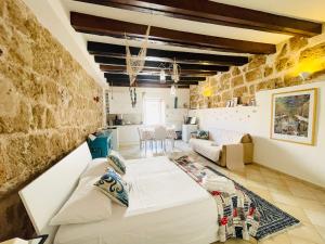 Catalan Art Room Studio Apartment img34