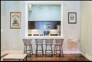 Downtown Mobile Gem Steps from Cruise & Train Terminals