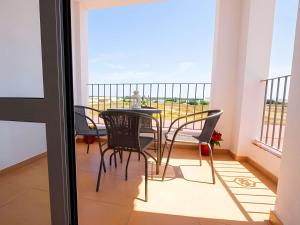 Apartamento con piscina compartida y parking gratis cerca de Tartessus