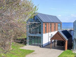6 person holiday home in Thyholm-By Traum