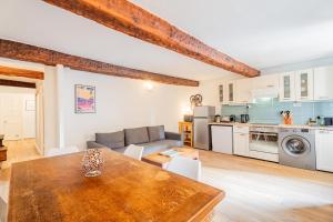 Fully renovated flat Rossetti with Air Conditioning