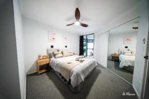 Stylish Rivr front lux2Bdr2Bath Pool AC Parking